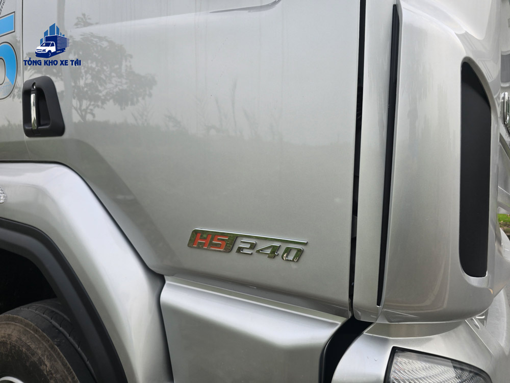 XE CHENGLONG H5 240HP THÙNG KÍN CONT 9M9